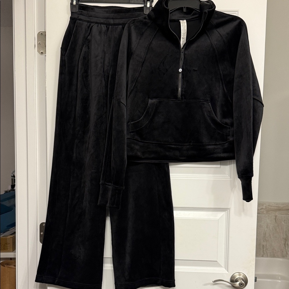 Lululemon Athletica Black Velour Zip-Up jogger set